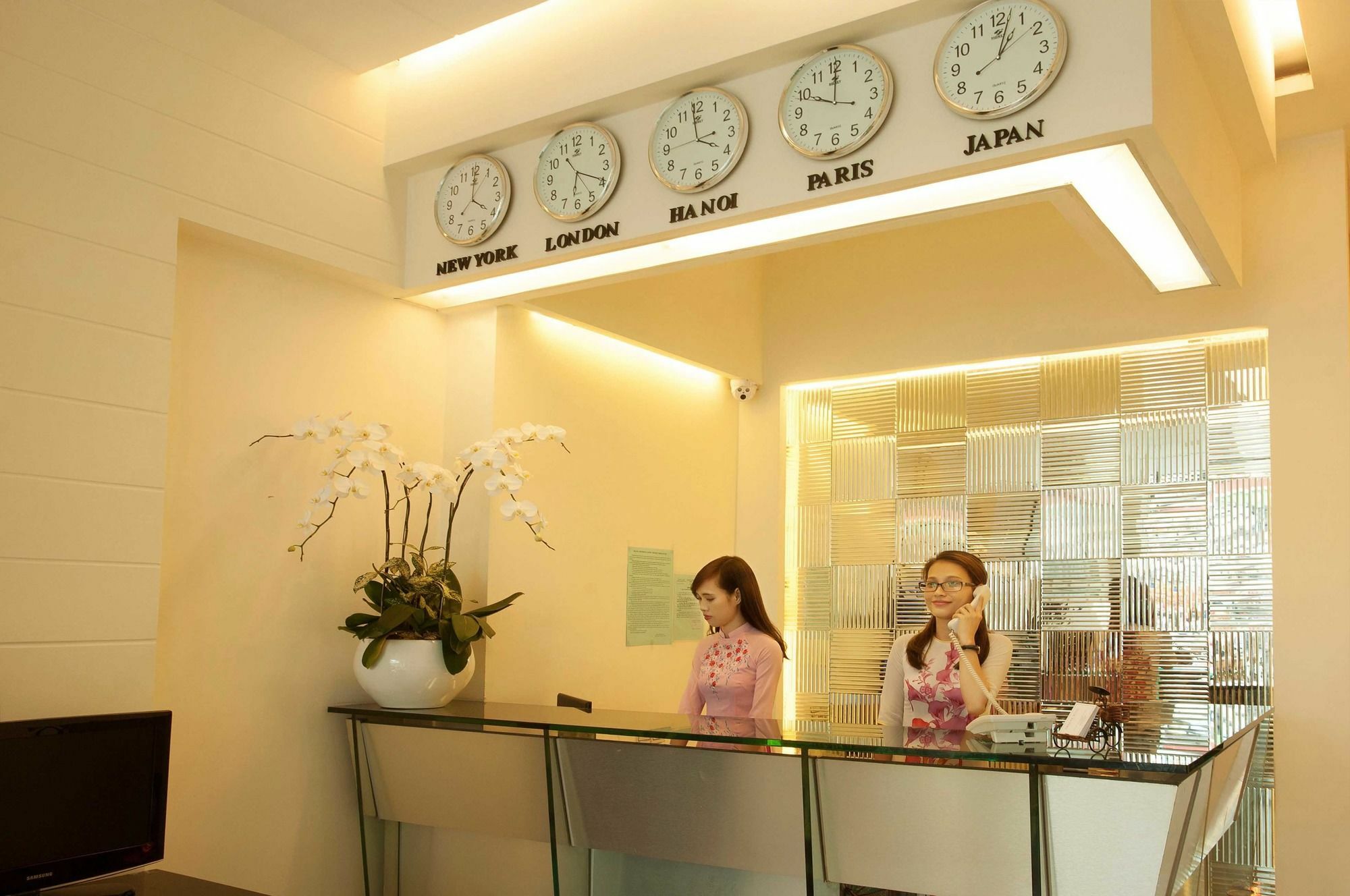 The One Premium Hotel Ho Chi Minh-staden Exteriör bild